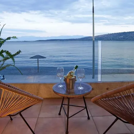Seagull Luxury Maisonette Itea Exterior photo